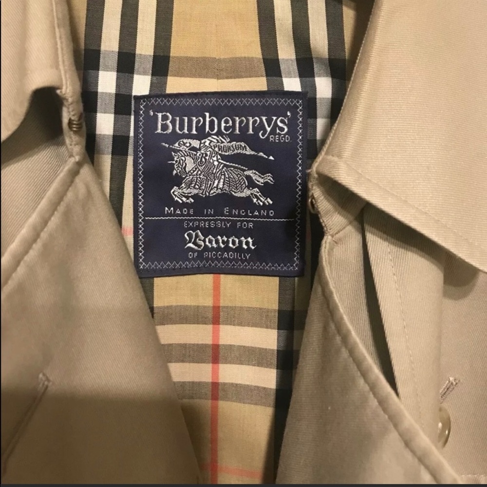 Authentic  Vintage Burberry Pristine Condition